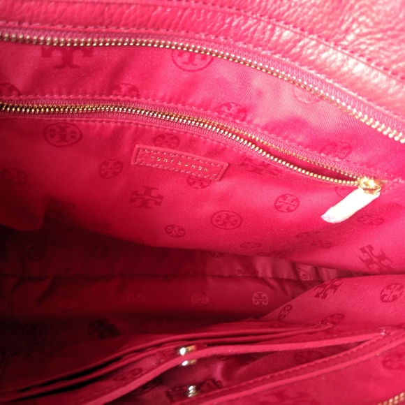 Tory Burch Plaque Red Leather Tote - Picture 4 of 6